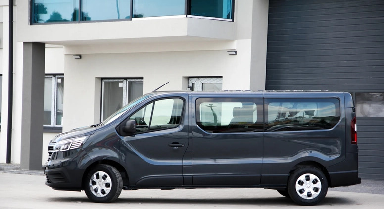 Renault Trafic cena 199900 przebieg: 10, rok produkcji 2023 z Radom małe 379